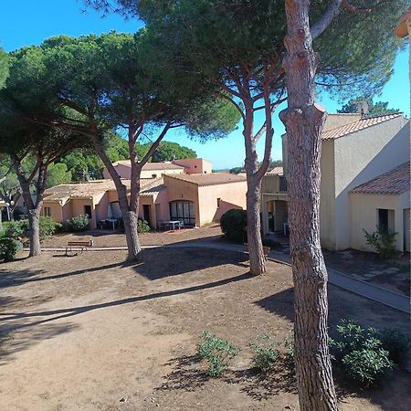 Studio Renove Dans Residence De Vacances Avec Grande Piscine Chauffee, Parking Et Terrasse Agde Exteriér fotografie