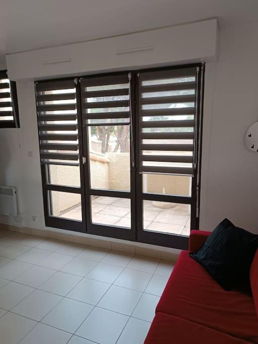 Studio Renove Dans Residence De Vacances Avec Grande Piscine Chauffee, Parking Et Terrasse Agde Exteriér fotografie